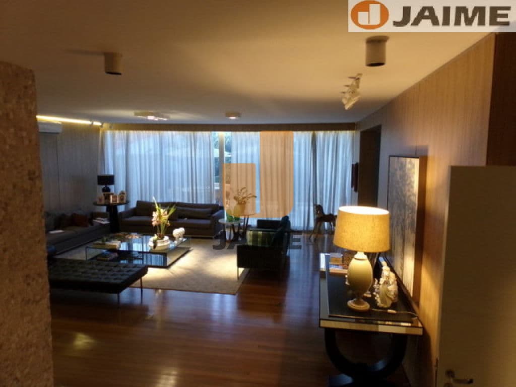 Casa de 4 dormitórios na R DOUTOR MANOEL MARIA TOURINHO — Pacaembu, São Paulo - foto 2