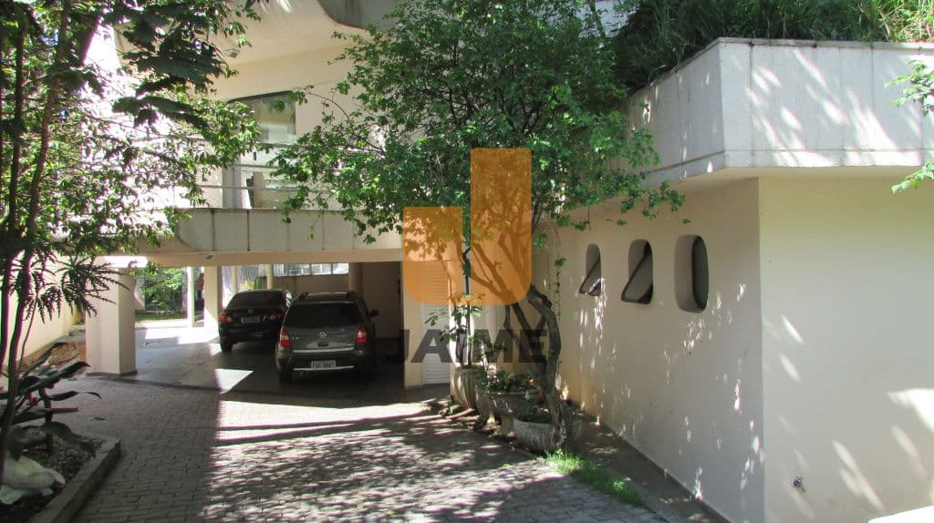 Casa de 5 dormitórios na R BRAGANÇA — Pacaembu, São Paulo - foto 3