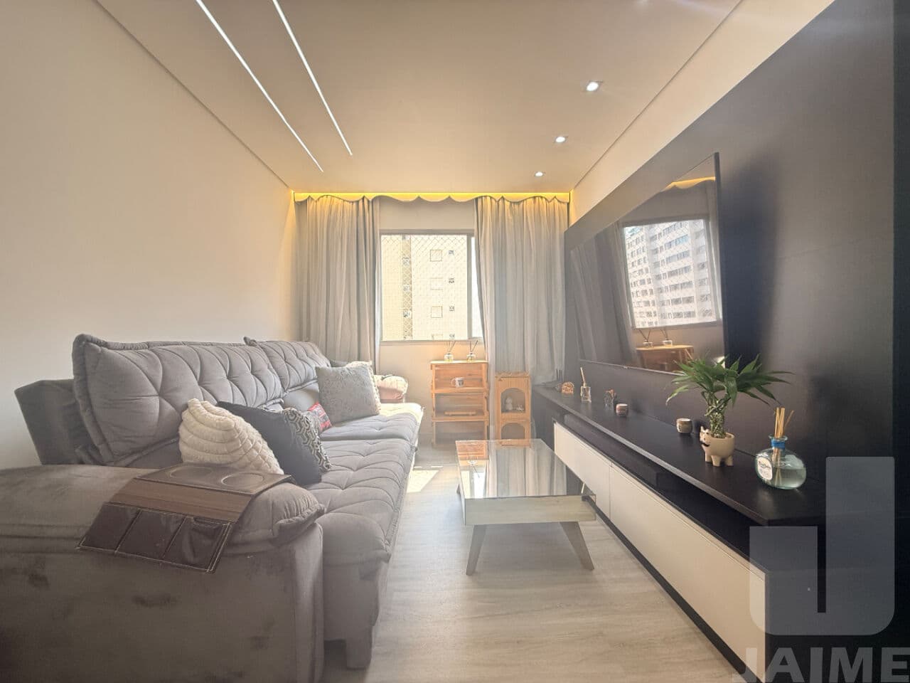 Apartamento de 3 dormitórios na R CAYOWAÁ — Perdizes, São Paulo