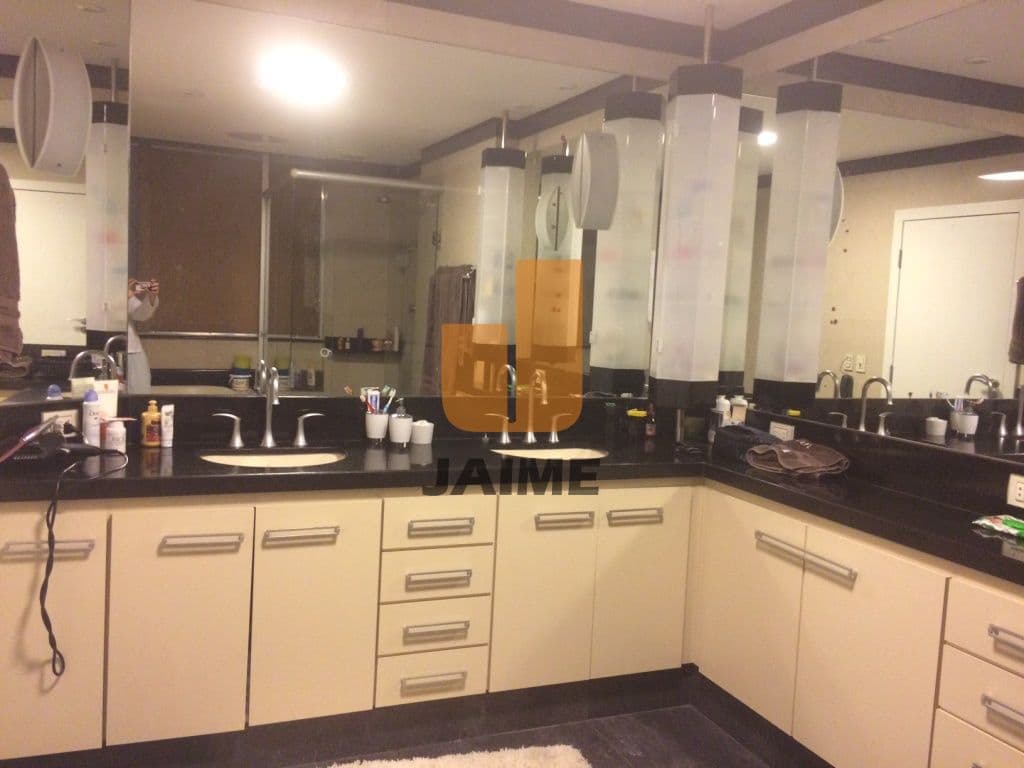 Apartamento de 3 dormitórios na AL ITU — Jardim Paulista, São Paulo