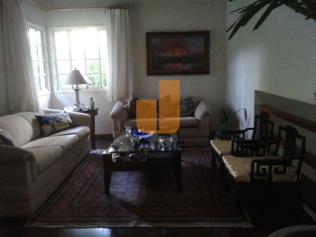 Casa de 4 dormitórios na R MAESTRO MANOEL VITORINO DOS SANTOS — Granja Viana Ii, São Paulo - foto 2