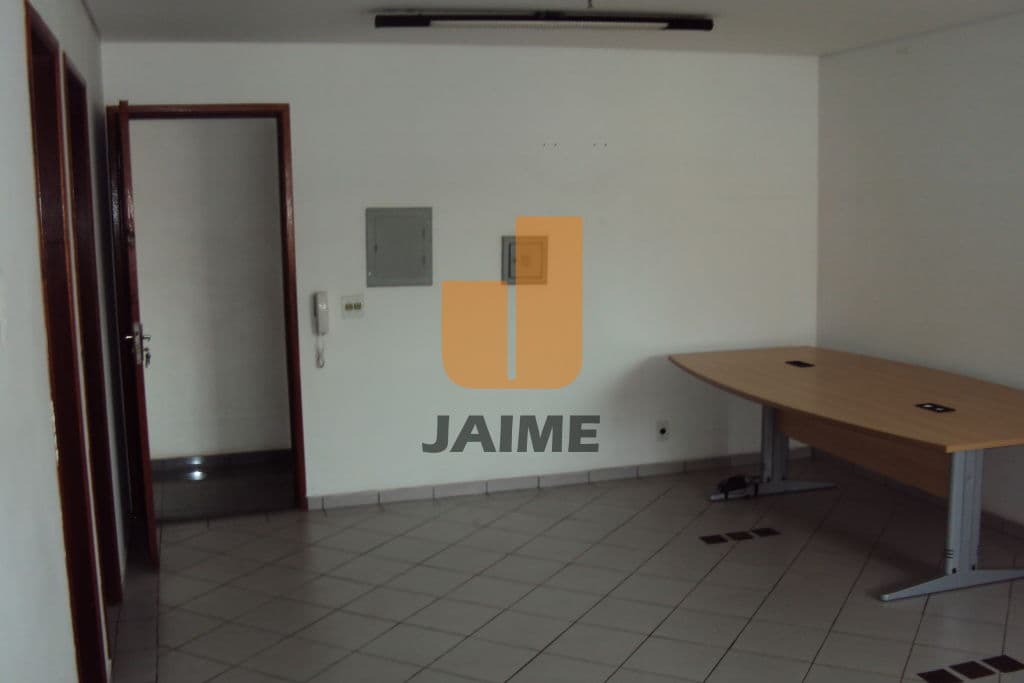 Comercial na R JOAQUIM MANUEL DE MACEDO — Barra Funda, São Paulo