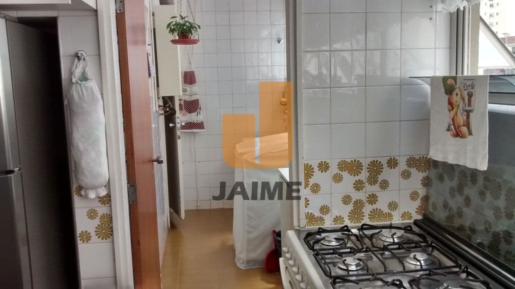 Apartamento de 3 dormitórios na R TURIASSU — Perdizes, São Paulo