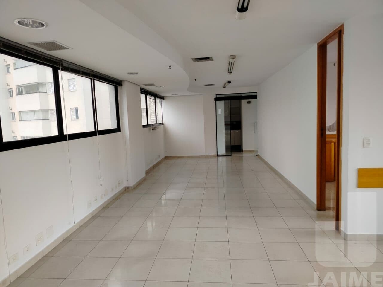 Comercial na AV AURO SOARES DE MOURA ANDRADE — Barra Funda, São Paulo - foto 4