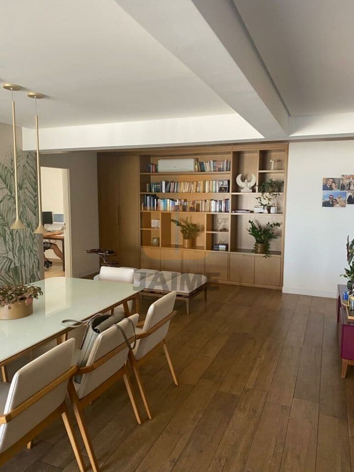 Apartamento de 2 dormitórios na R FERREIRA DE ARAÚJO — Pinheiros, São Paulo - foto 2