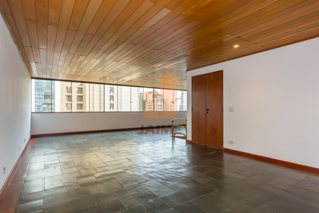 Apartamento de 3 dormitórios na R MARÍLIA — Jardim Paulista, São Paulo