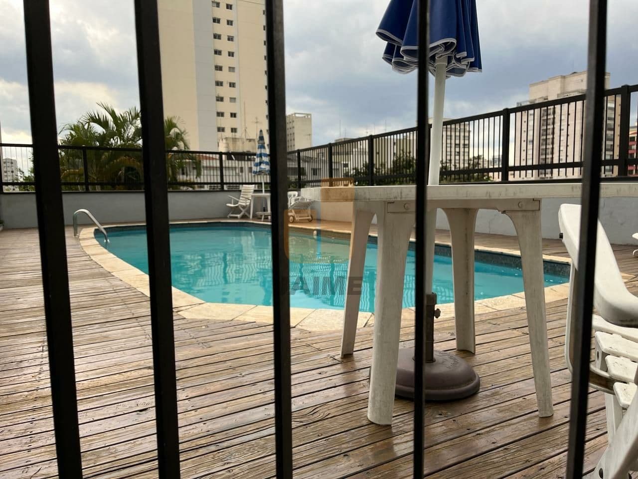 Apartamento de 3 dormitórios na R Apinajés — Perdizes, São Paulo