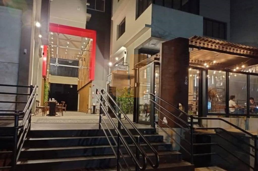 Comercial na R Conselheiro Brotero — Higienópolis, São Paulo