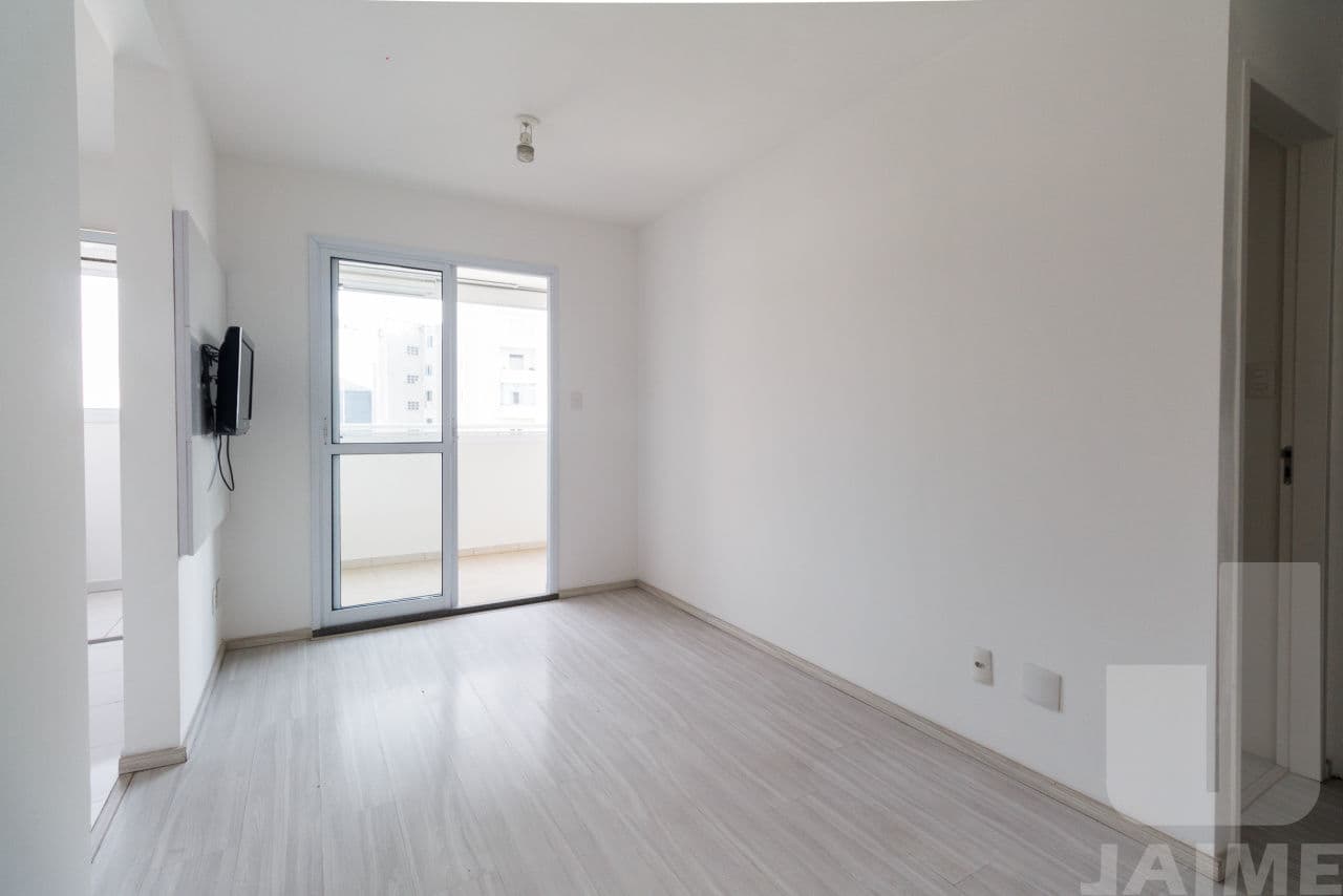 Apartamento de 1 dormitório na R DAS PALMEIRAS — Higienópolis, São Paulo