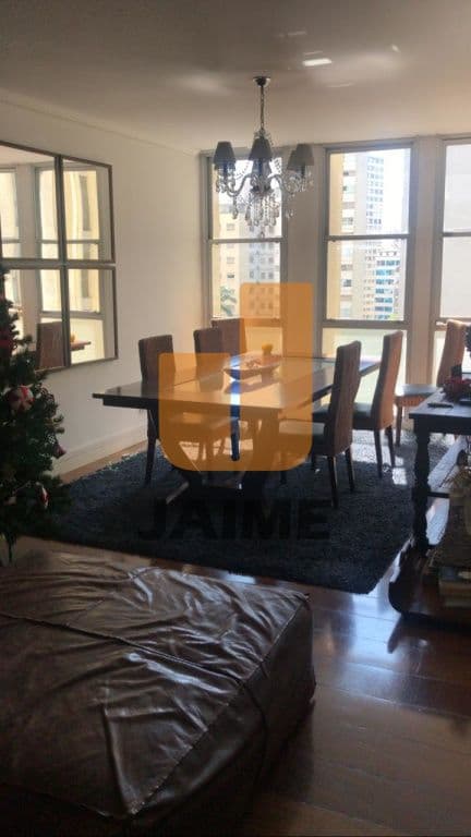 Apartamento de 3 dormitórios na AL BARROS — Higienópolis, São Paulo