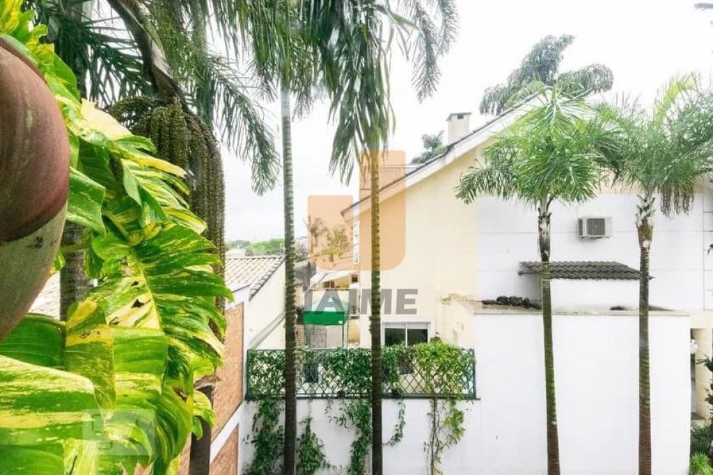 Casa de 4 dormitórios na R Alberto Willo — Planalto Paulista, São Paulo