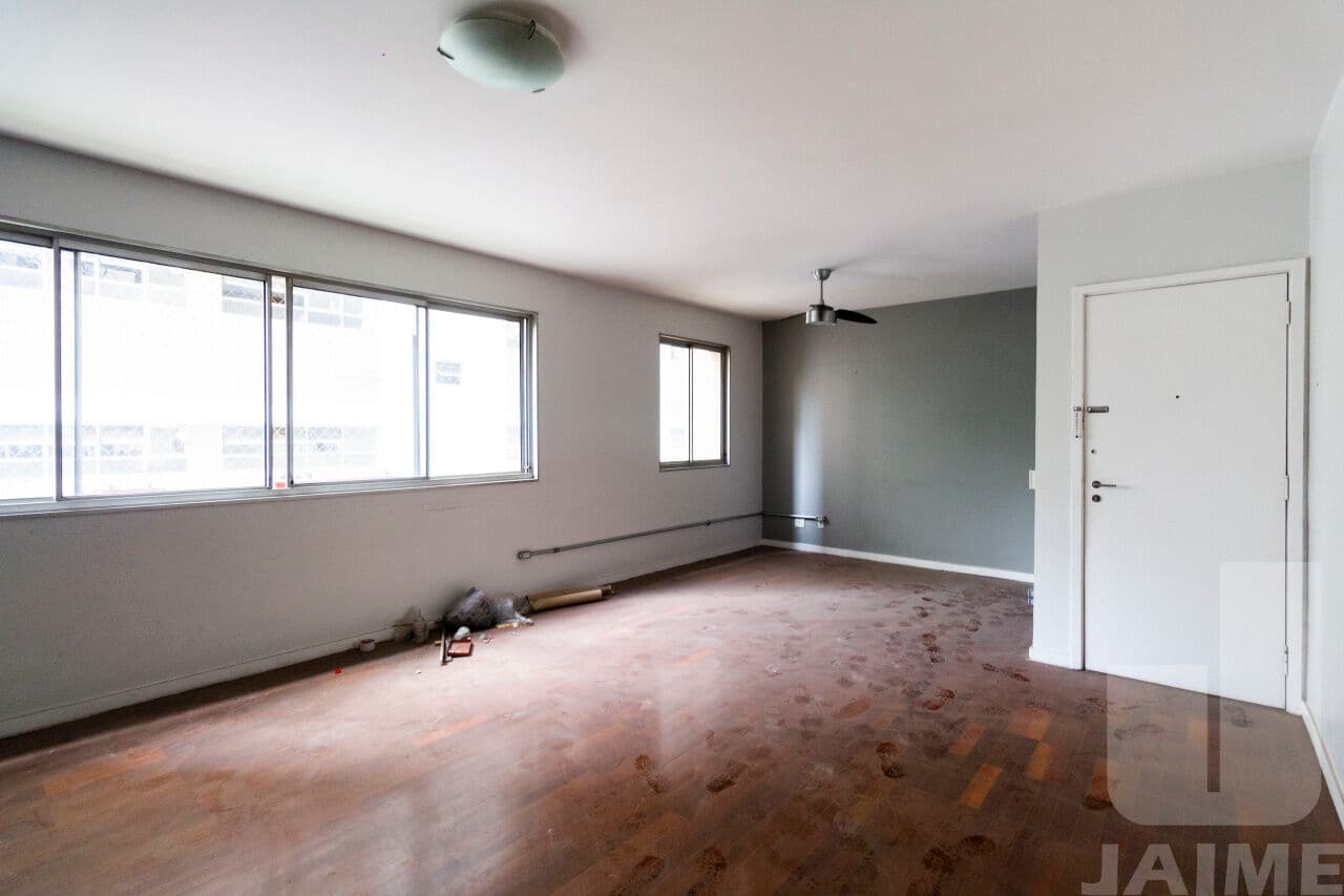 Apartamento de 3 dormitórios na R SABARÁ — Higienópolis, São Paulo