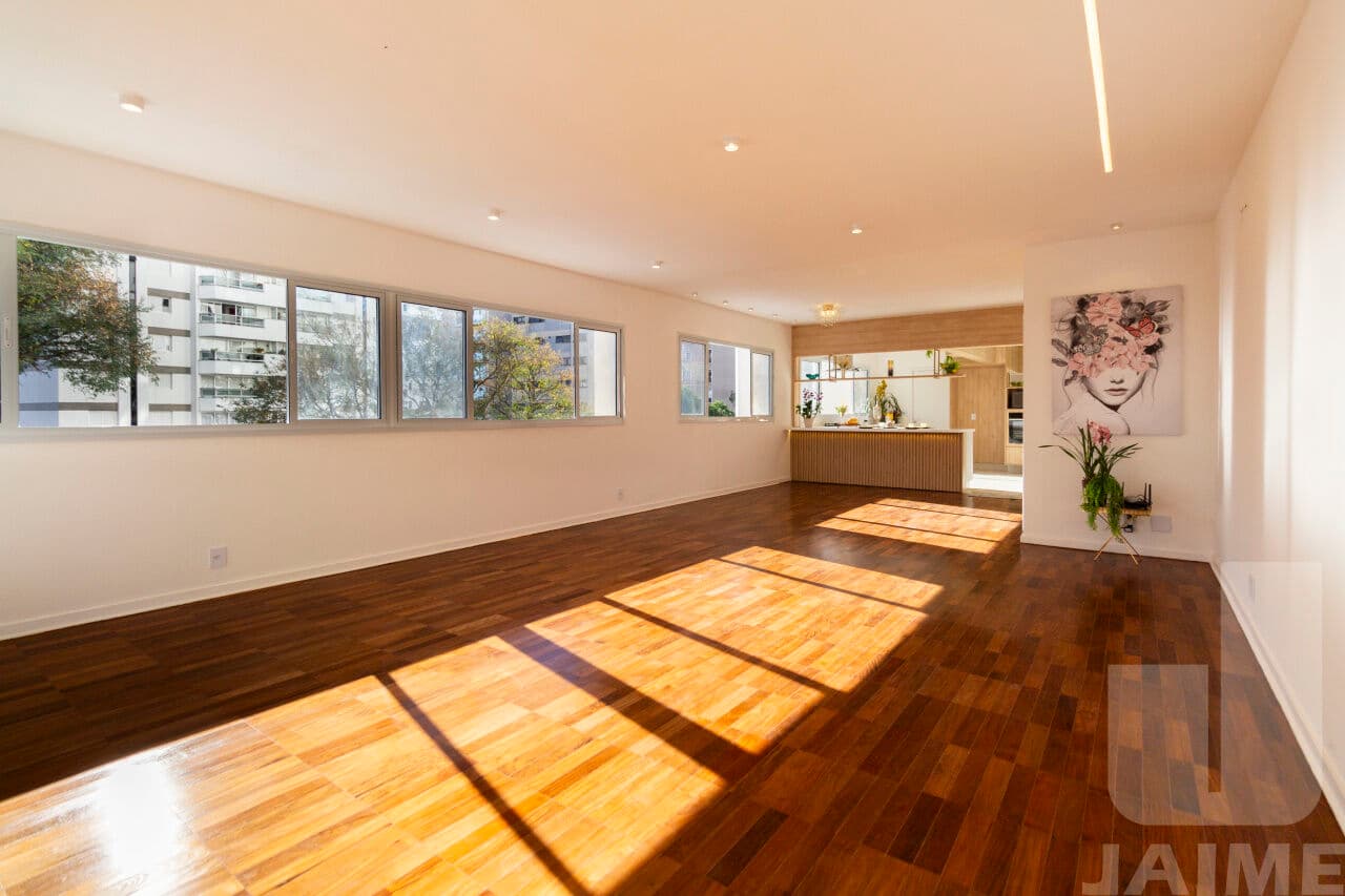 Apartamento de 3 dormitórios na R SERGIPE — Higienópolis, São Paulo