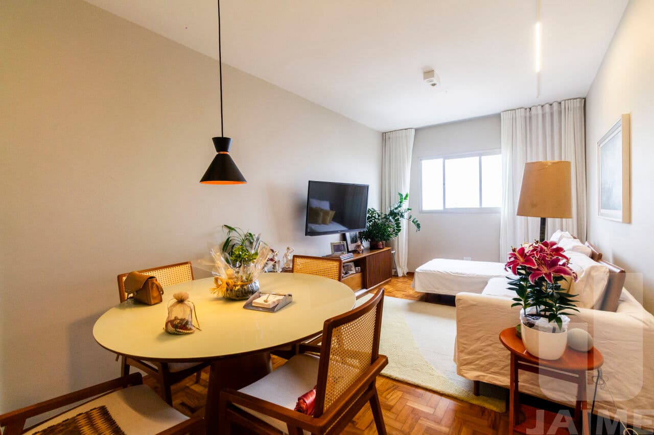 Apartamento de 3 dormitórios na R Fradique Coutinho — Pinheiros, São Paulo