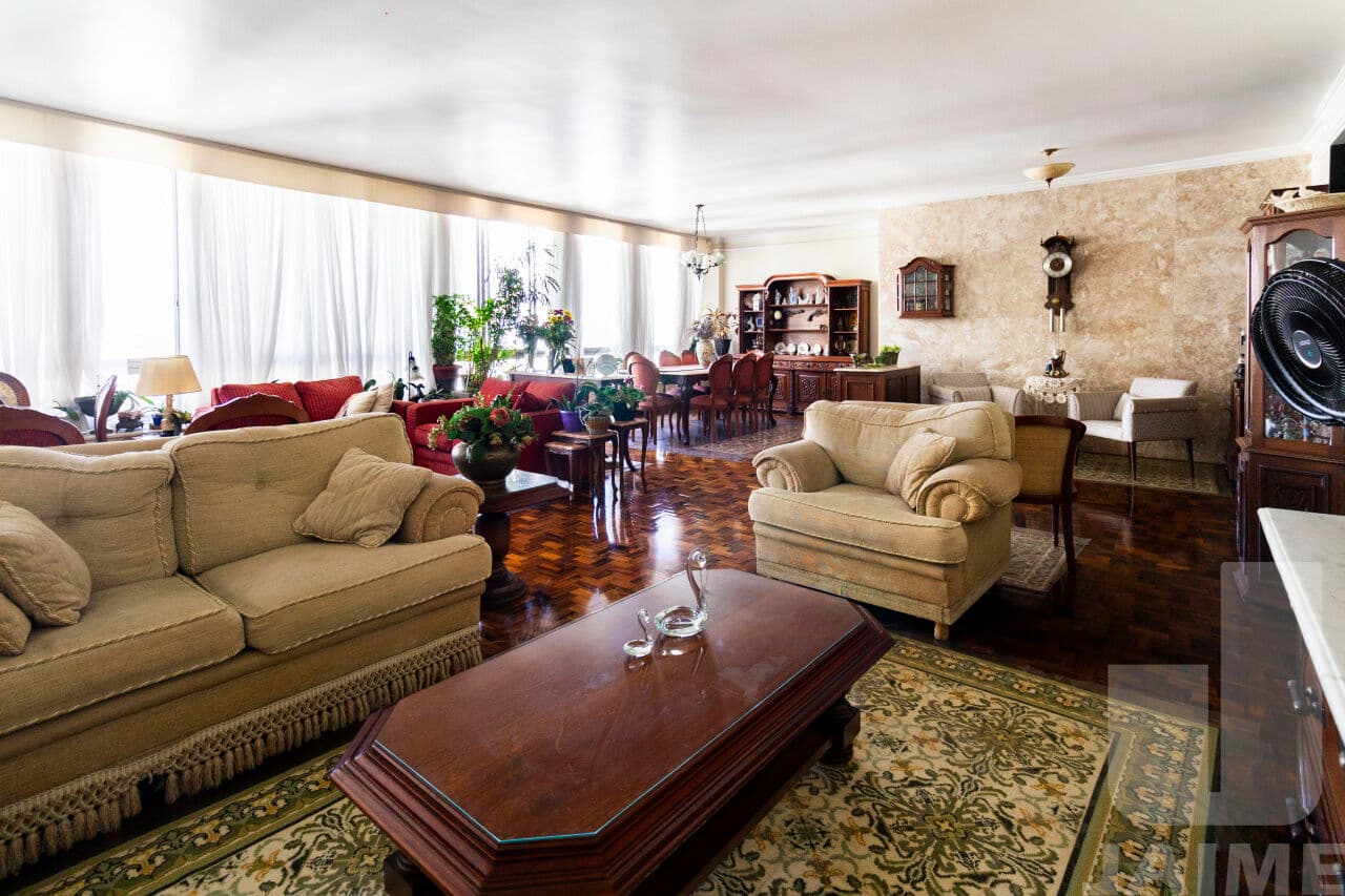 Apartamento de 4 dormitórios na R DOUTOR ALBUQUERQUE LINS — Higienópolis, São Paulo