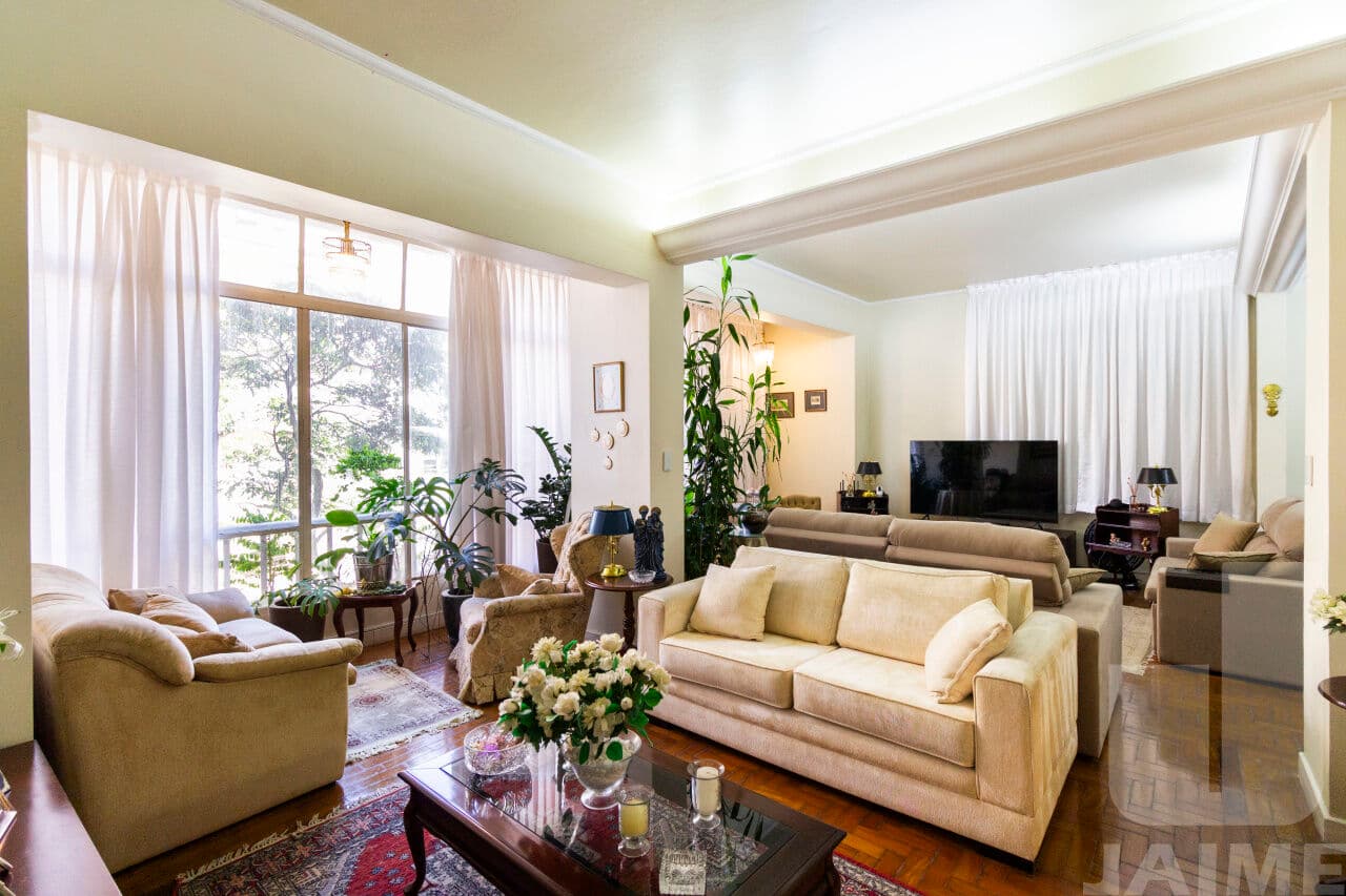 Apartamento de 4 dormitórios na R Piauí — Higienópolis, São Paulo