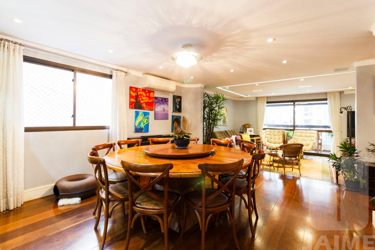 Apartamento de 4 dormitórios na R DOUTOR ALBUQUERQUE LINS — Higienópolis, São Paulo