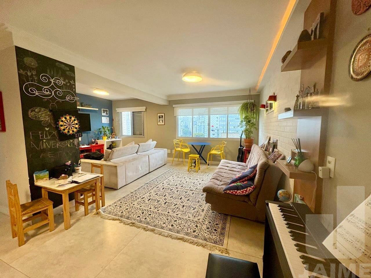 Apartamento de 3 dormitórios na R Doutor Albuquerque Lins — Higienópolis, São Paulo