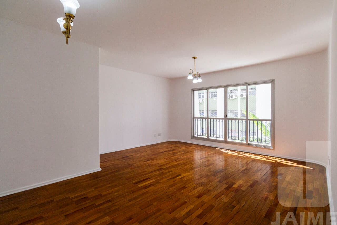 Apartamento de 3 dormitórios na R DOUTOR ALBUQUERQUE LINS — Higienópolis, São Paulo