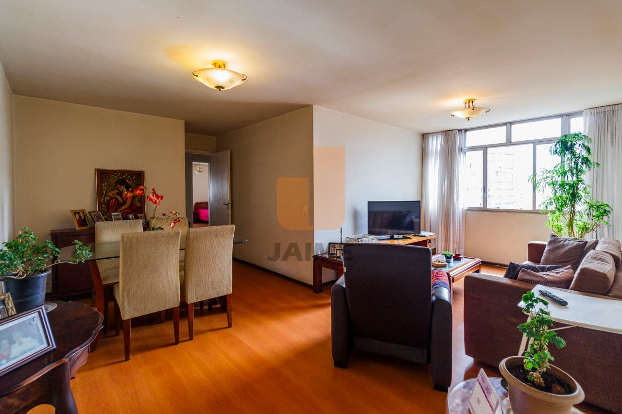 Apartamento de 3 dormitórios na AL BARROS — Higienópolis, São Paulo