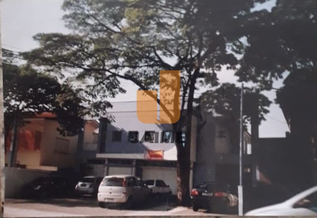 Comercial na R Almirante Pereira Guimarães — Pacaembu, São Paulo
