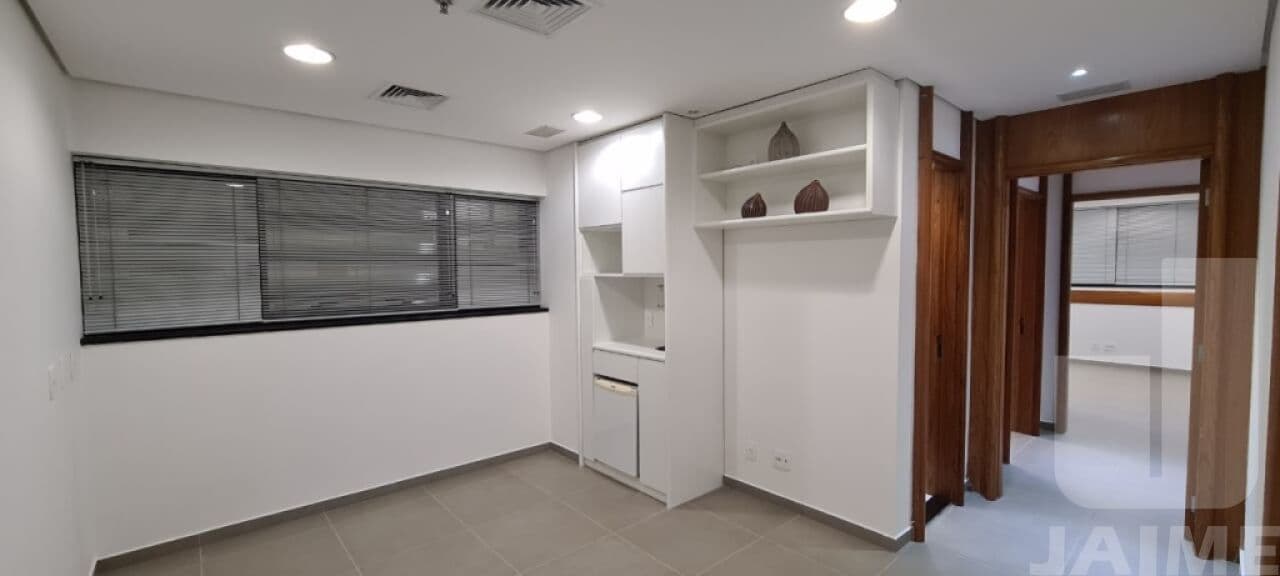 Comercial na R MATO GROSSO — Higienópolis, São Paulo