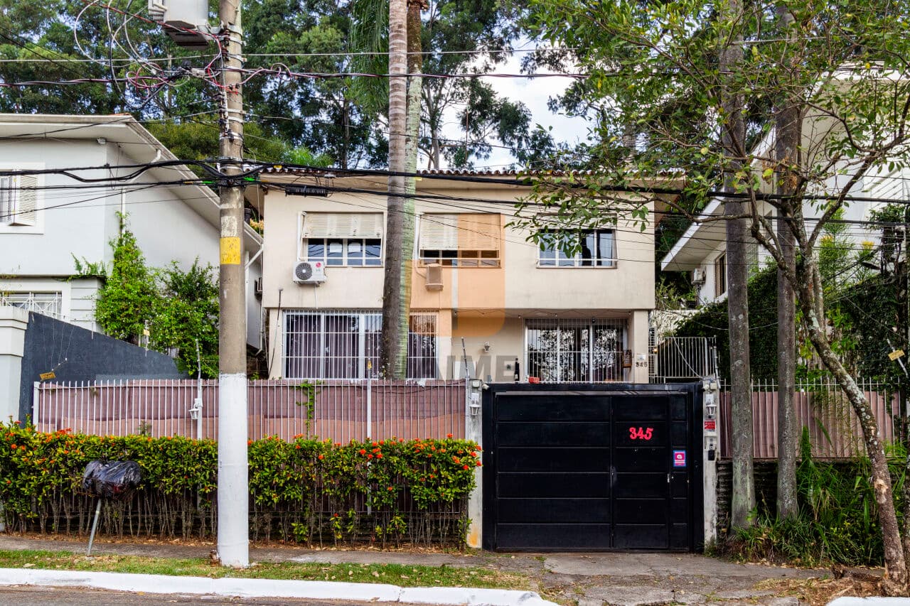 Comercial na R Itatinga — Pacaembu, São Paulo