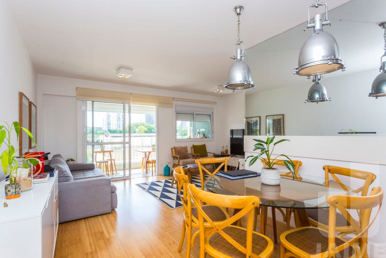Apartamento de 2 dormitórios na R RUBENS MEIRELES — Barra Funda, São Paulo