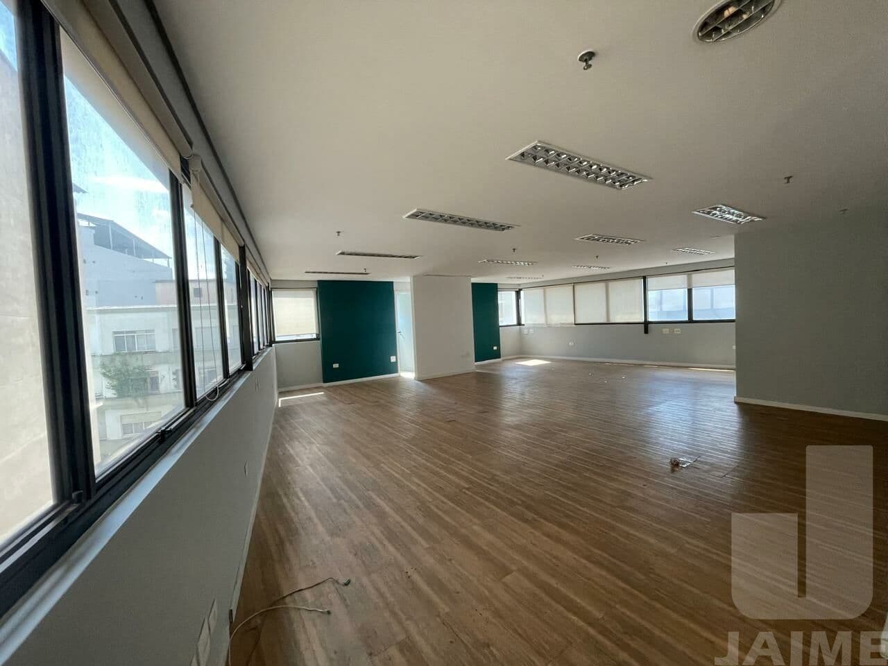 Comercial na R DOUTOR ALBUQUERQUE LINS — Higienópolis, São Paulo