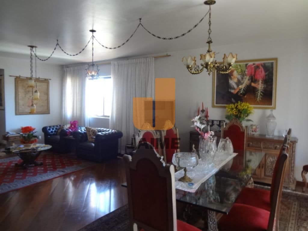 Apartamento de 3 dormitórios na R BAHIA — Higienópolis, São Paulo