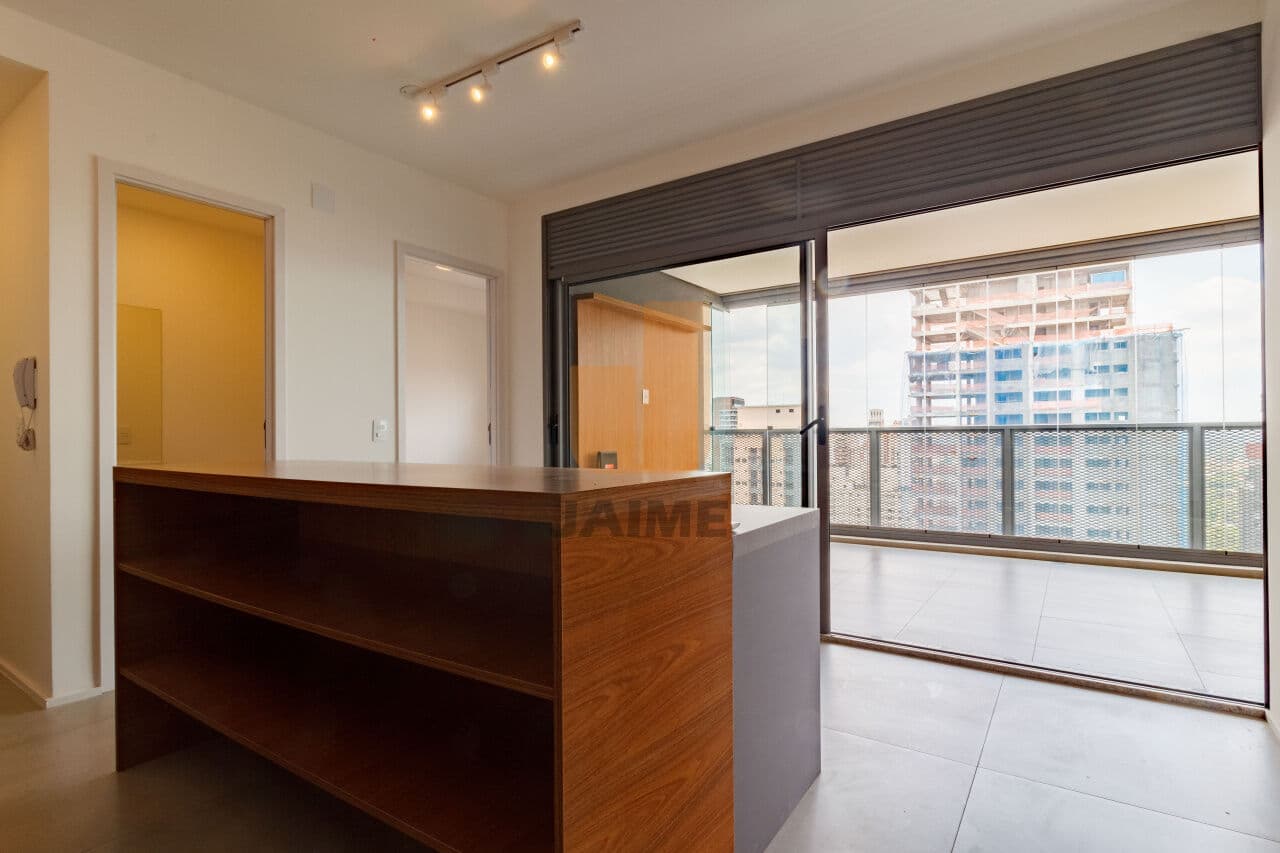 Apartamento de 2 dormitórios na R Alves Guimarães — Pinheiros, São Paulo