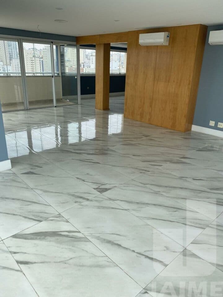 Apartamento de 4 dormitórios na R DOUTOR CÂNDIDO ESPINHEIRA — Perdizes, São Paulo