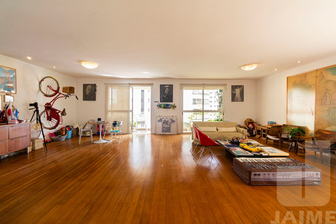 Apartamento de 4 dormitórios na R BAHIA — Higienópolis, São Paulo