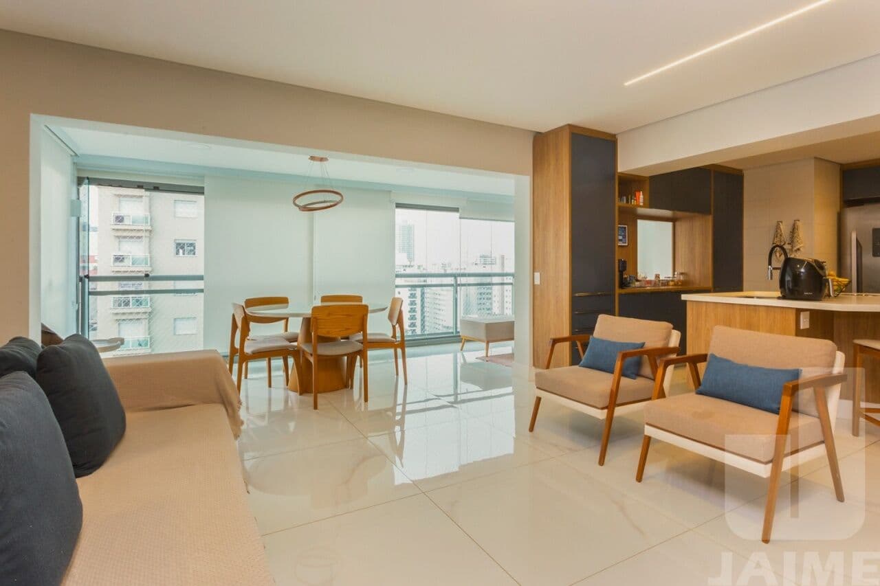 Apartamento de 3 dormitórios na R CAIUBI — Perdizes, São Paulo