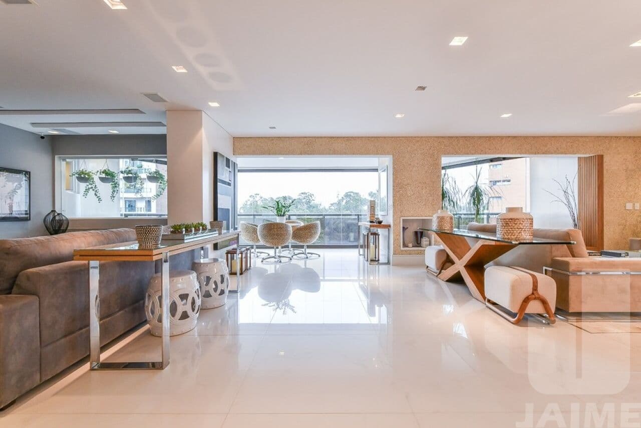 Apartamento de 3 dormitórios na AV QUARTO CENTENÁRIO — Jardim Luzitânia, São Paulo