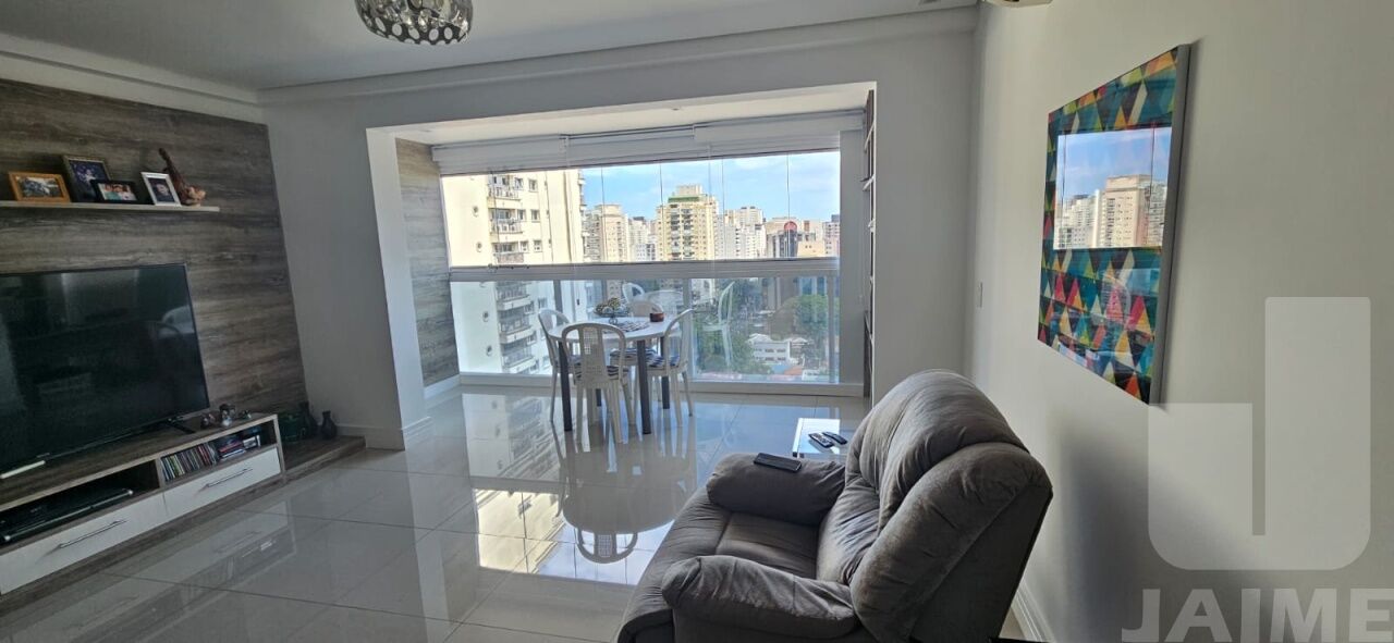 Apartamento de 3 dormitórios na R CONSELHEIRO BROTERO — Higienópolis, São Paulo