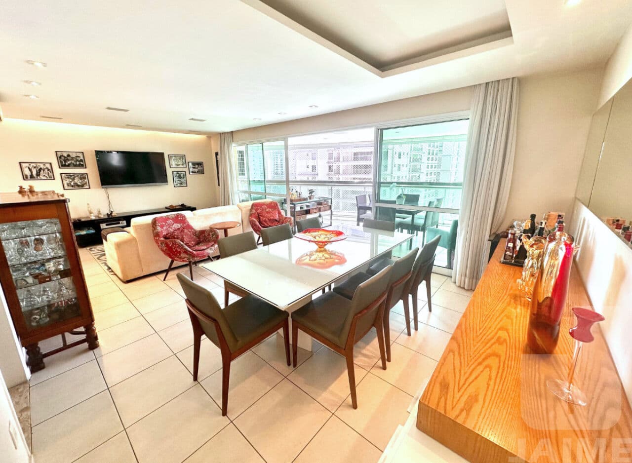 Apartamento de 4 dormitórios na R APINAJÉS — Perdizes, São Paulo