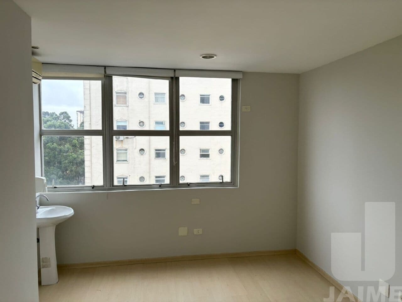 Comercial na AV Rebouças — Pinheiros, São Paulo