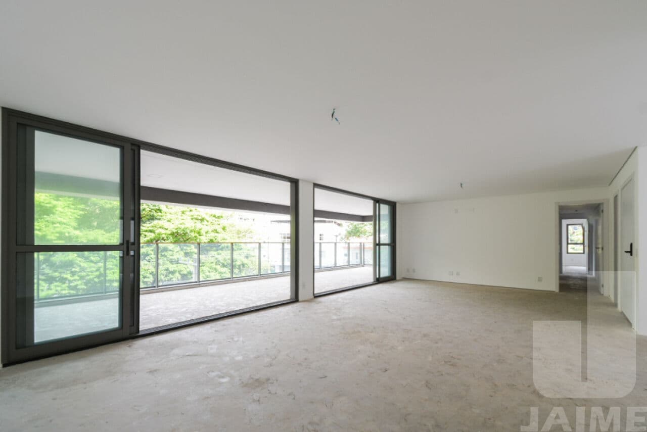 Apartamento de 4 dormitórios na R José Donatelli — Perdizes, São Paulo