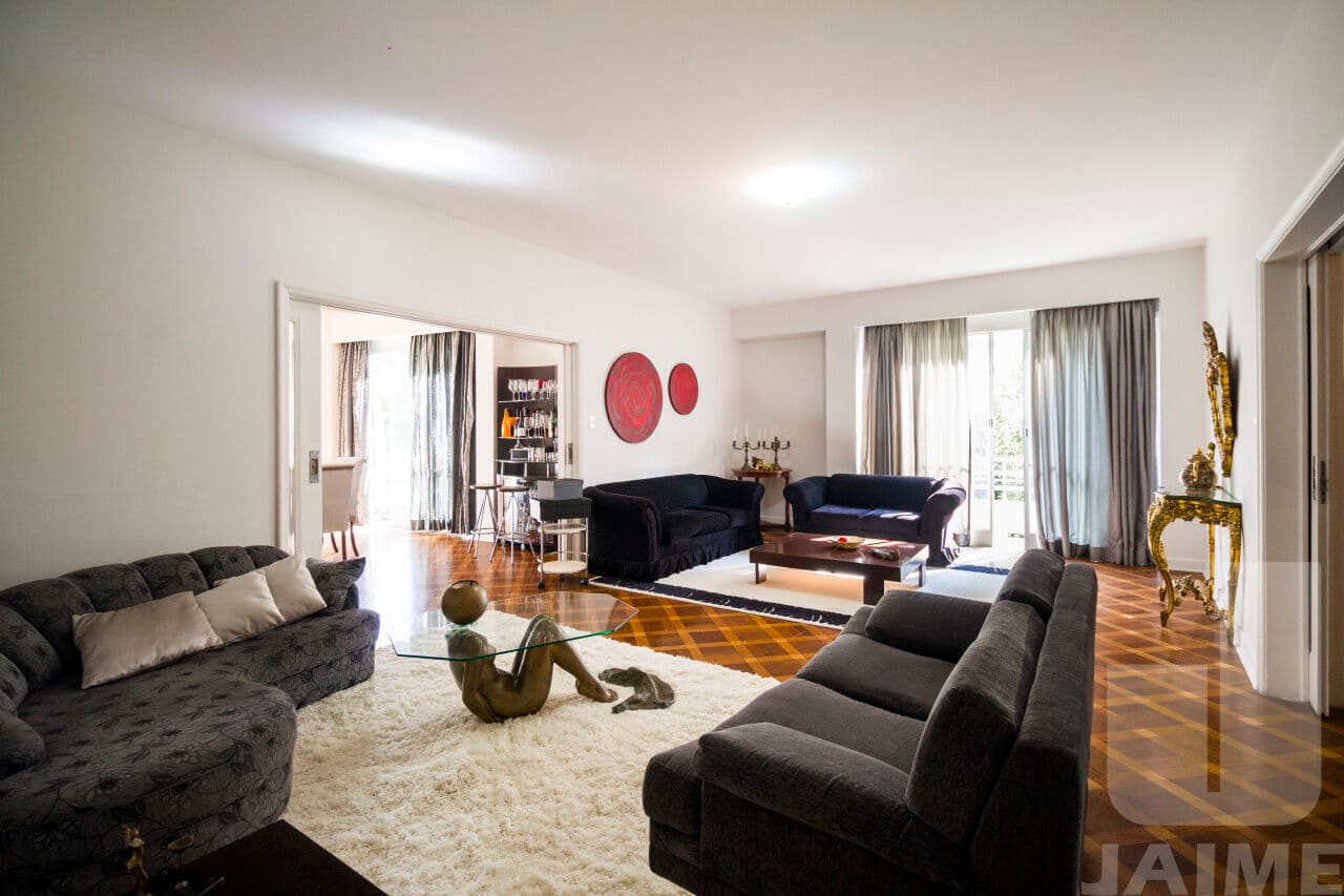Apartamento de 4 dormitórios na R CONSELHEIRO BROTERO — Higienópolis, São Paulo