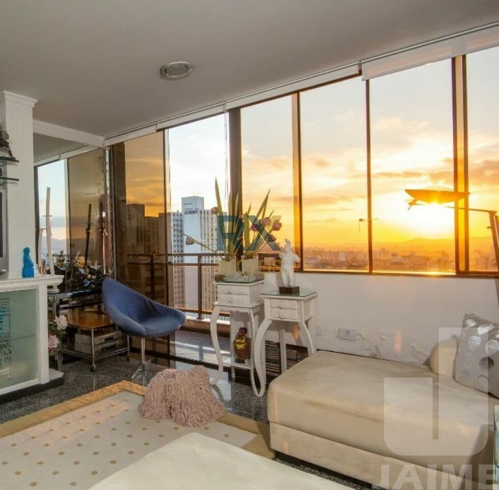 Apartamento de 3 dormitórios na R PIRACUAMA — Perdizes, São Paulo