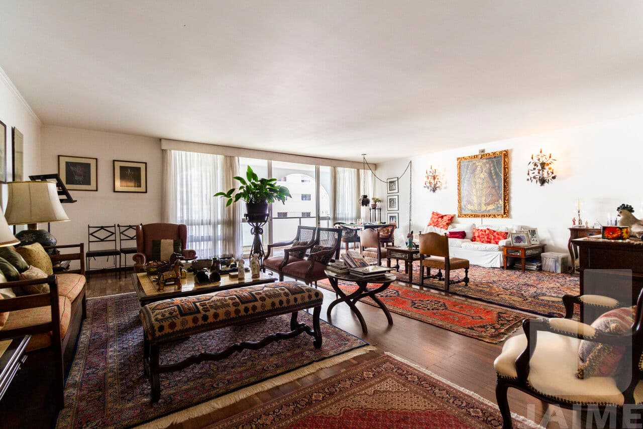 Apartamento de 3 dormitórios na R Doutor Albuquerque Lins — Higienópolis, São Paulo