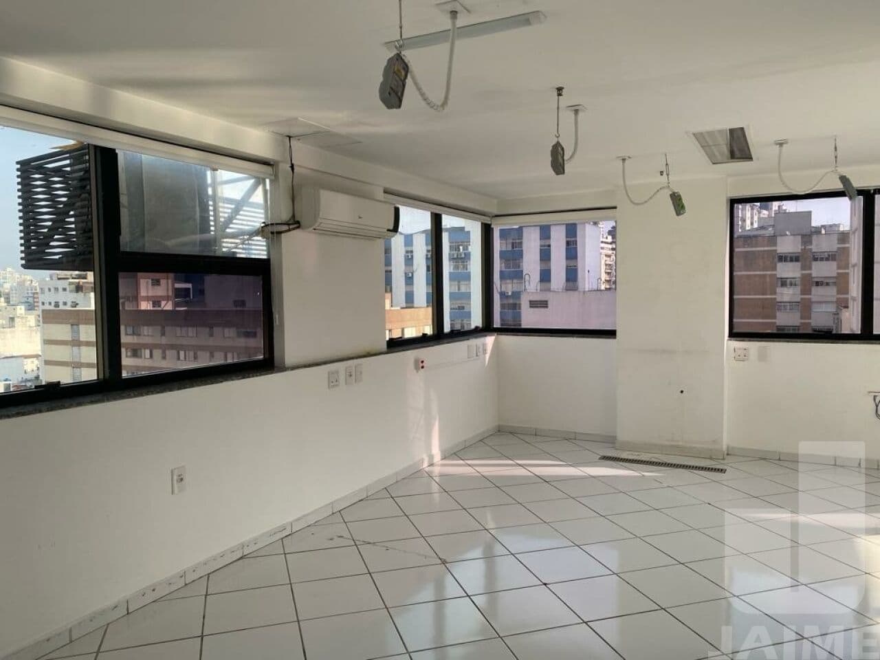 Comercial na R Baronesa de Itu — Higienópolis, São Paulo