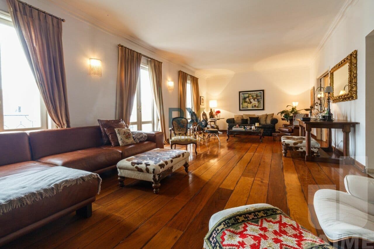 Apartamento de 4 dormitórios na R Bahia — Higienópolis, São Paulo