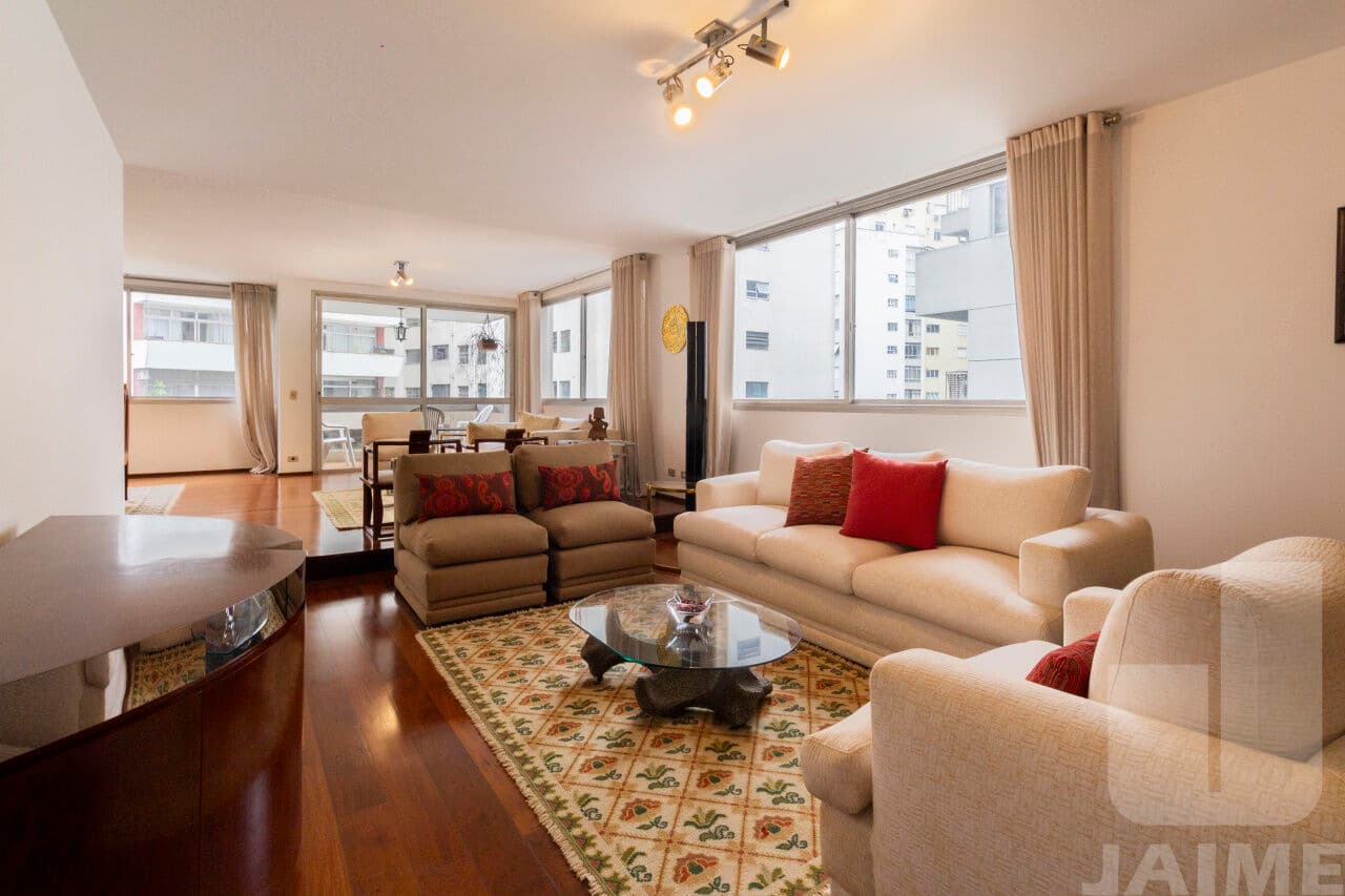 Apartamento de 4 dormitórios na R BARONESA DE ITU — Higienópolis, São Paulo