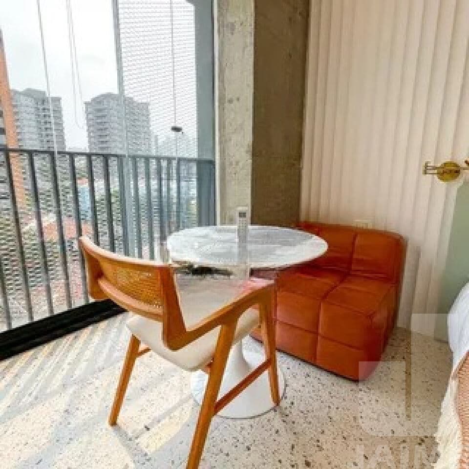 Apartamento de 1 dormitório na R Francisco Leitão — Pinheiros, São Paulo