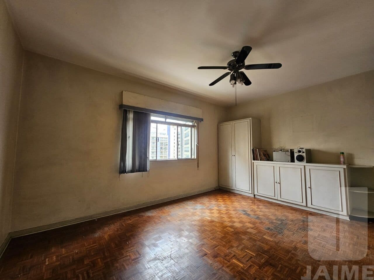 Apartamento de 3 dormitórios na AL Barros — Higienópolis, São Paulo