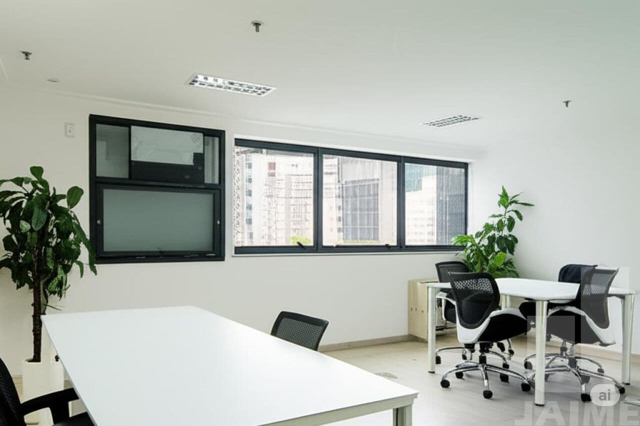 Comercial na AV ANGÉLICA — Higienópolis, São Paulo