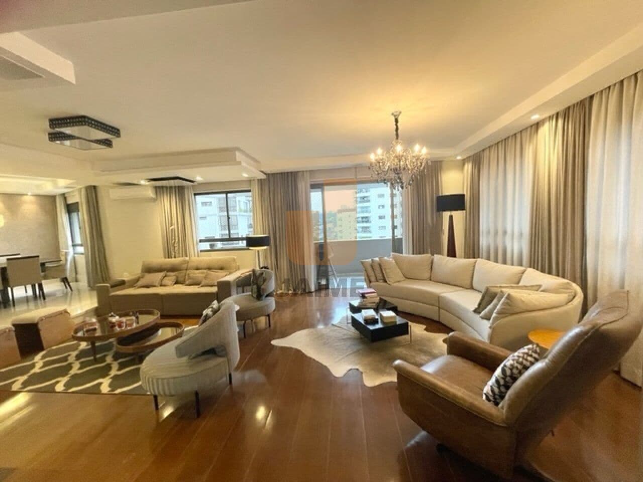 Apartamento de 4 dormitórios na R MANGABEIRAS — Higienópolis, São Paulo