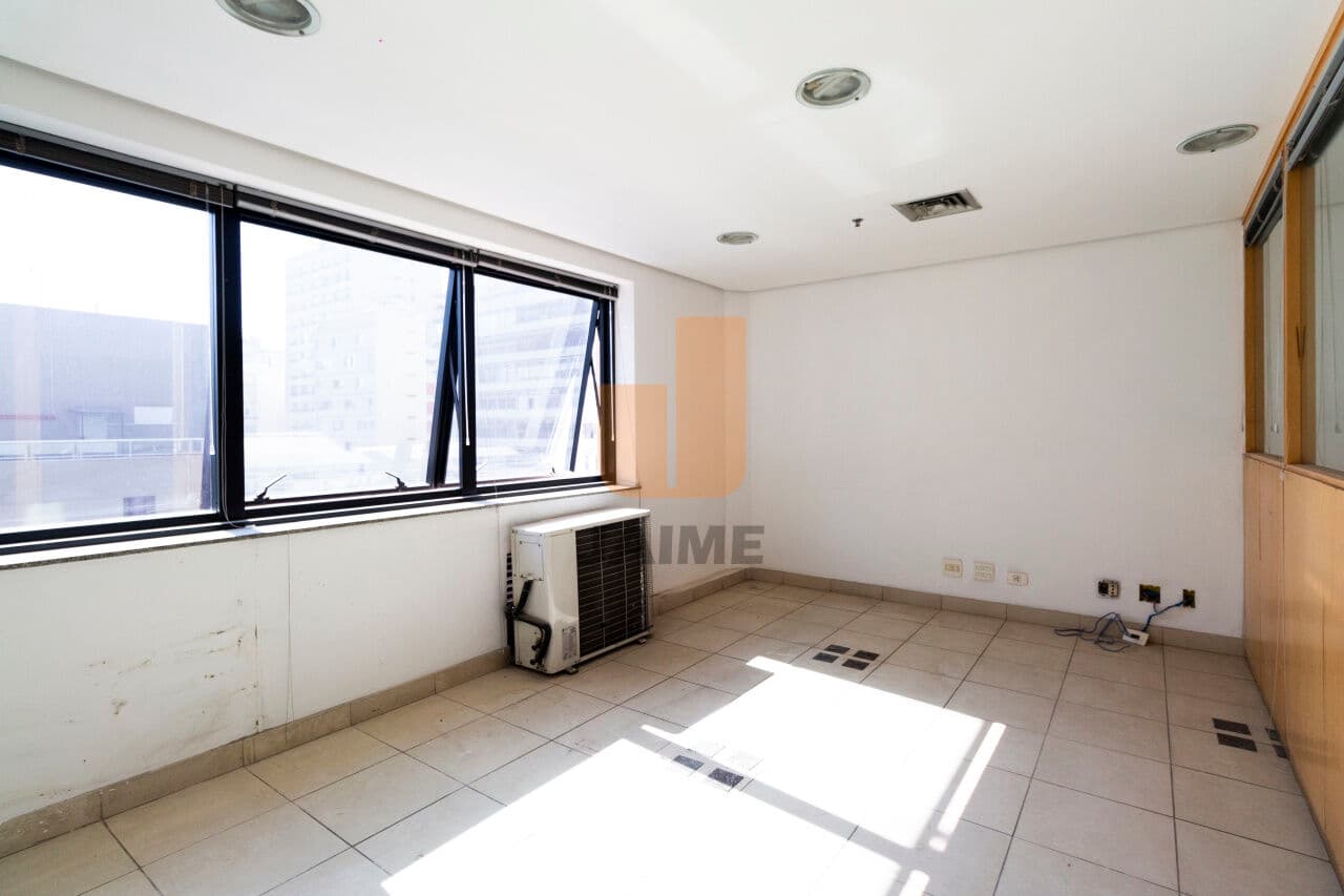 Comercial na AV ANGÉLICA — Higienópolis, São Paulo